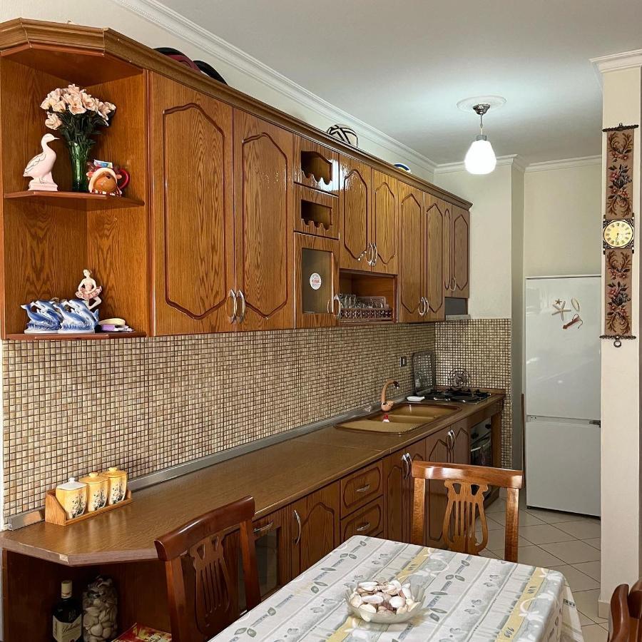 Sea View Apartment Vlorë Екстериор снимка