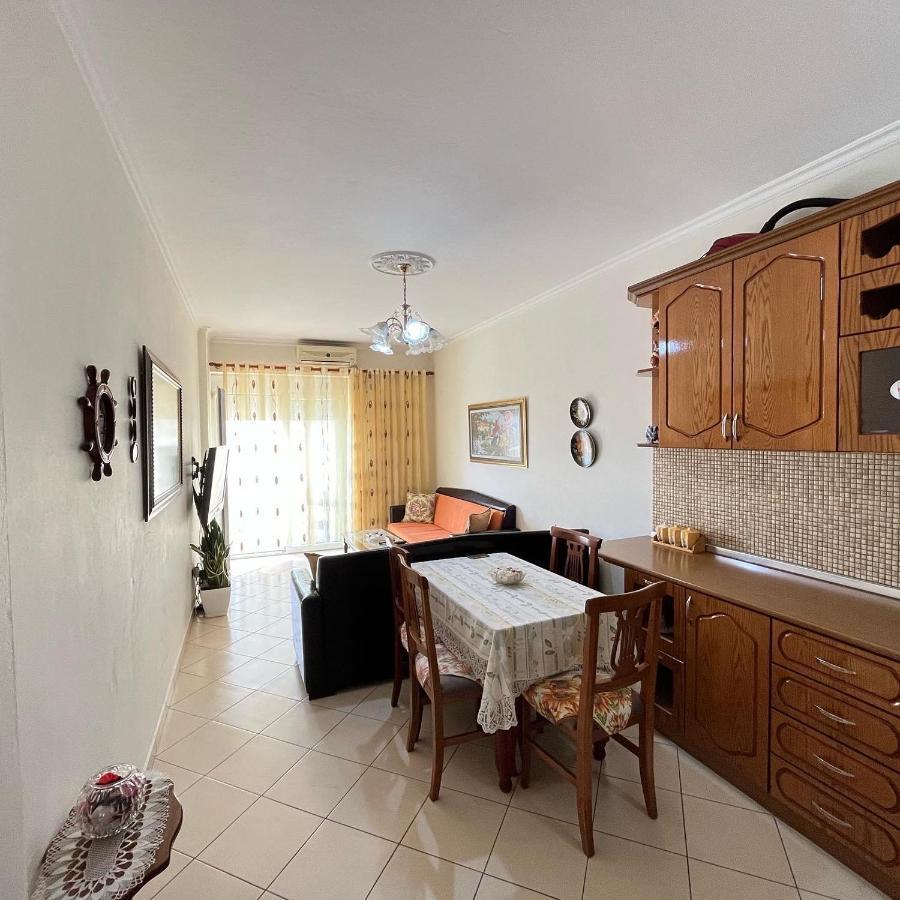 Sea View Apartment Vlorë Екстериор снимка