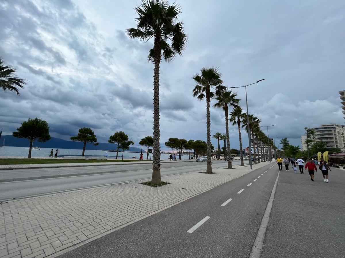Sea View Apartment Vlorë Екстериор снимка