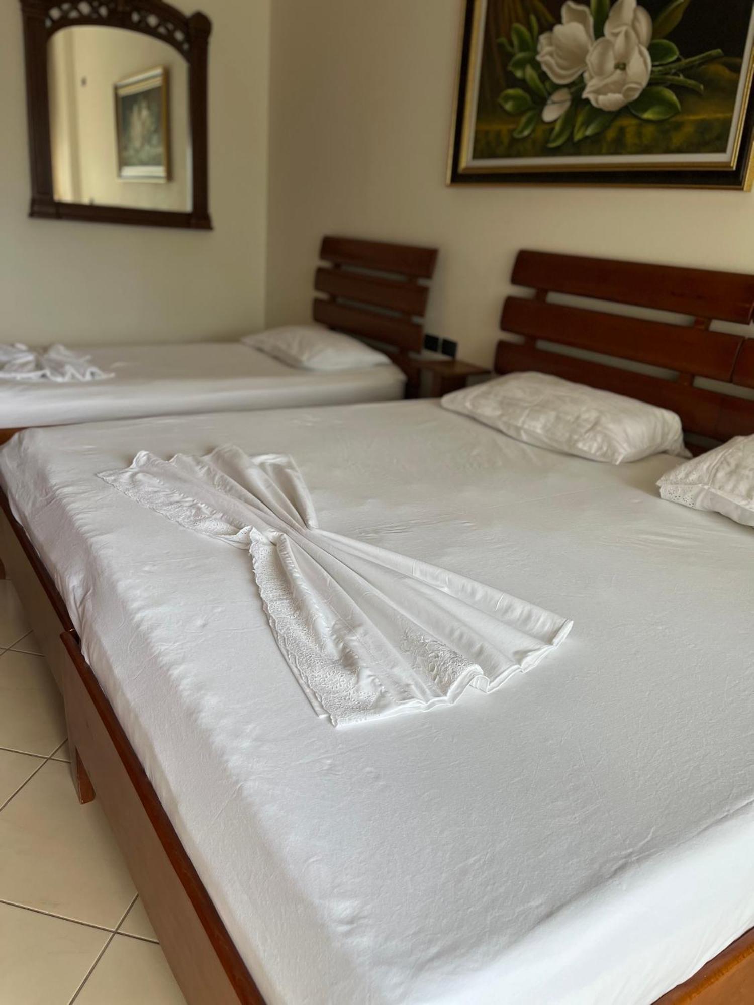 Sea View Apartment Vlorë Екстериор снимка